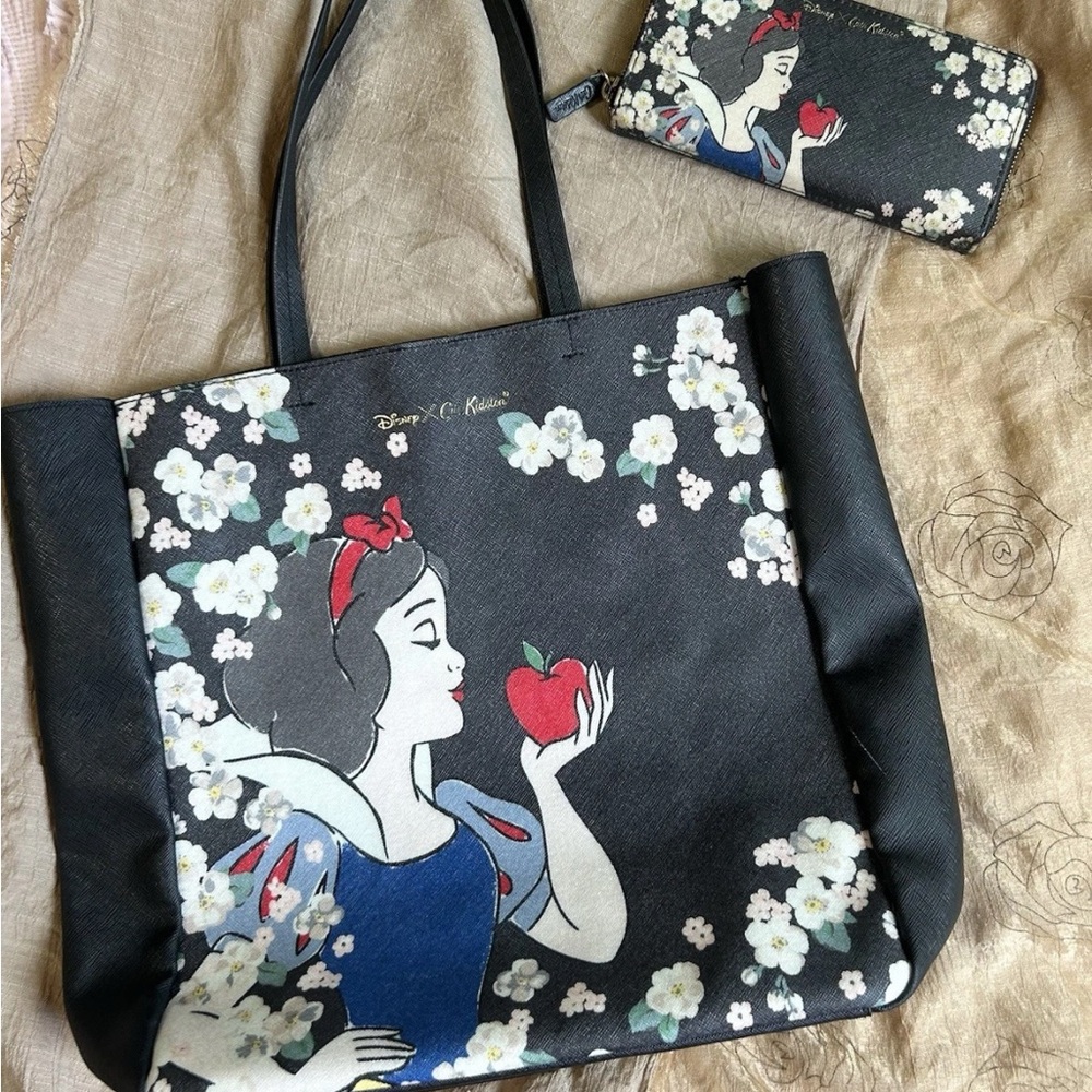 Disney Snow White Floral Black Tote and Wallet